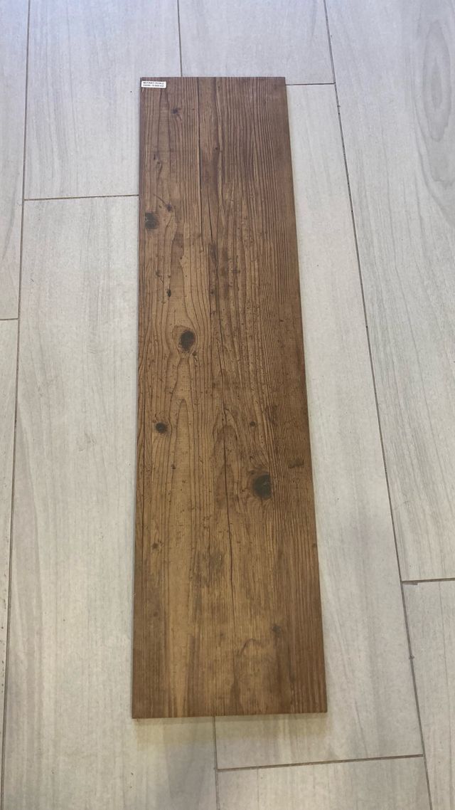 Madera Meranti Roble 24X95cm