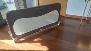 Barrera seguridad niños Chicco