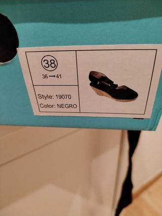Alpargatas negras número 38 nuevas