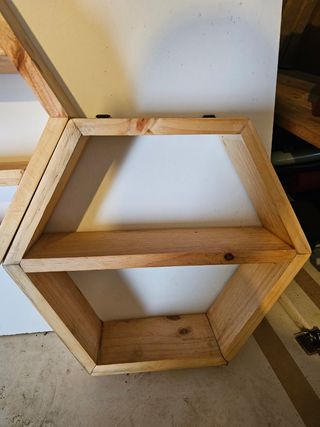 Estantería de madera