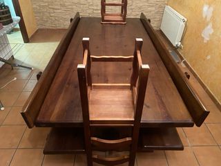 Mesa madera bodega de una excelenta calidad !