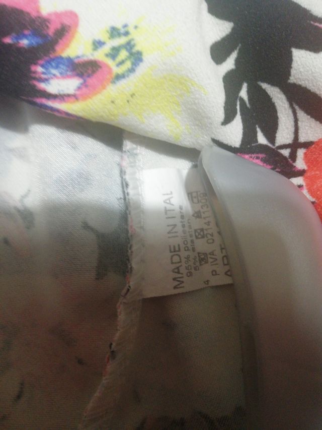 Conjunto de pantalón y camiseta