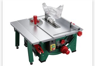 Sierra circular. Nueva!!!!!!!!