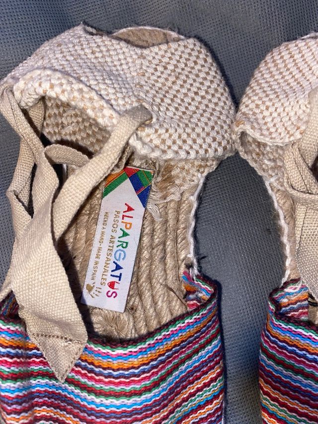 Alpargatas marca Alpargatus t37 (es un 38)