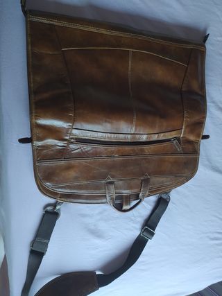 porta trajes cuero legítimo nunca usado
