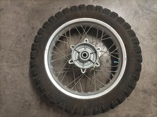 Llanta BMW Gs 650 Dakar. 2006