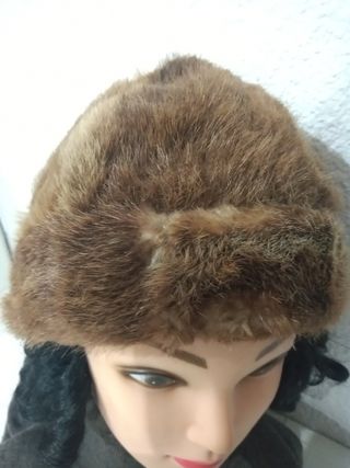 ANTIGUO GORRO DE PIEL GENUINA