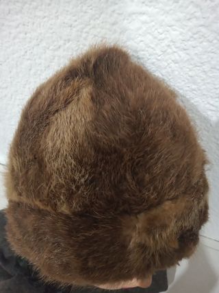 ANTIGUO GORRO DE PIEL GENUINA