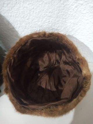 ANTIGUO GORRO DE PIEL GENUINA