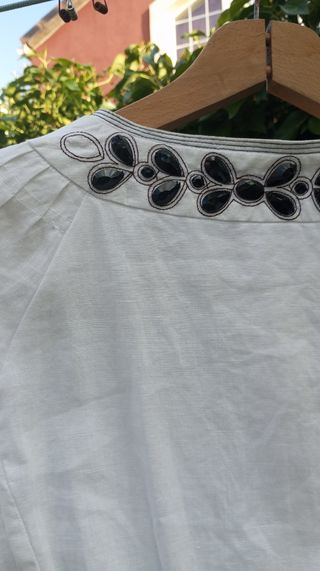 Chaqueta fiesta lino y pedrería