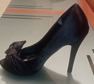 Preciosos Zapatos raso. Número 36.