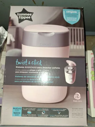 Cosas de bebé. Carro, hamaca, bañera, minicuna...