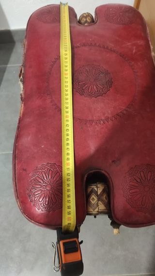 Taburete Silla de Camello Marroquí | Cuero y Mader