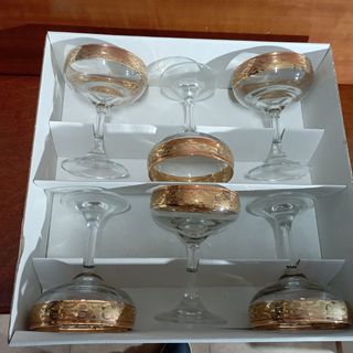 Servizio bicchieri  6 coppe giro in oro Mai usate 