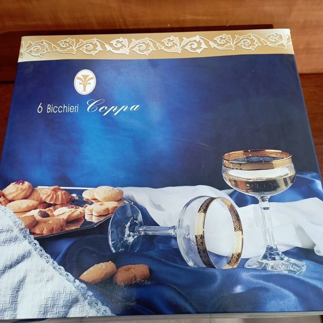 Servizio bicchieri  6 coppe giro in oro Mai usate