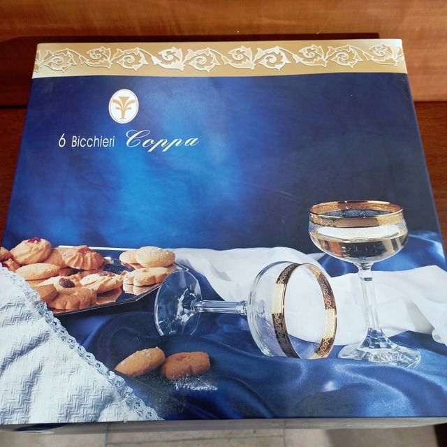Servizio bicchieri  6 coppe giro in oro Mai usate