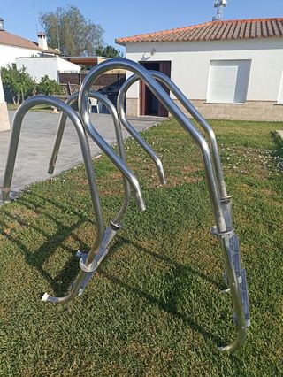 Escaleras piscina