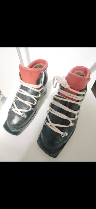Botas de esquí antiguas