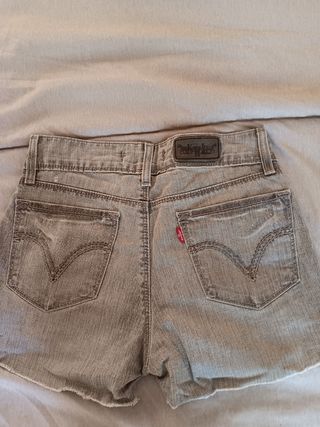 Pantalones cortos LEVIS originales 