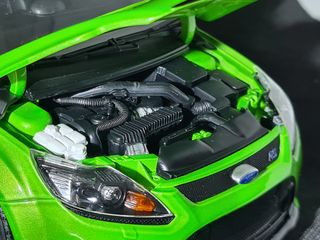 Ford Focus RS 2010 Minichamps