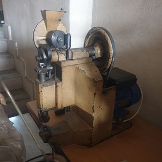 Macchine industriali per cucire scarpe