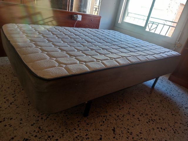 Colchon de matrimonio  80€ y somier 40€