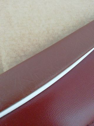 Funda asiento Lambretta color marrón.