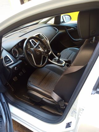 Opel Astra 2014 VENDO O CAMBIO X MENOR VALOR