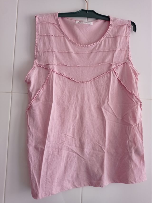 T-shirt rosa senza maniche taglia M