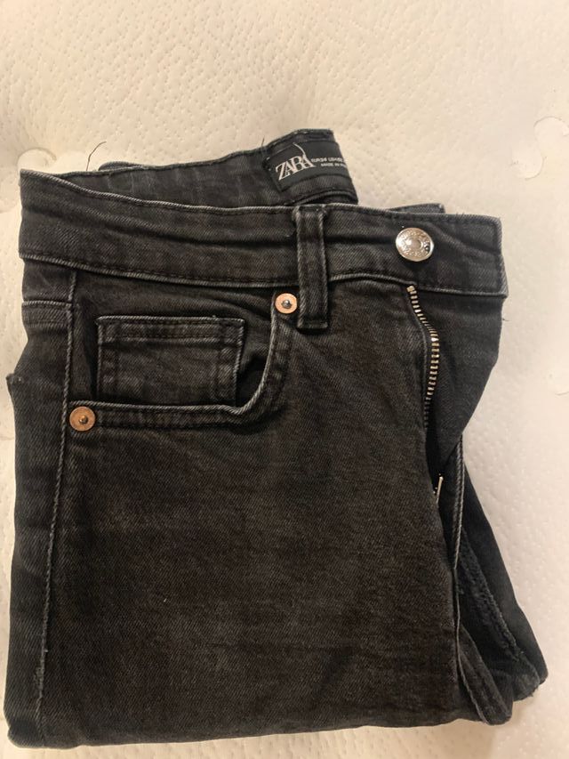 VAQUERO,ZARA,TIRO MEDIO,T:34,DESGASTADO,BUEN ESTAD