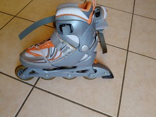 Roller blade