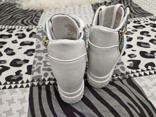 Alpargatas negras con cuña a estrenar