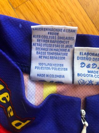 2 Camisetas de ciclismo talla XL, pero dan como M.