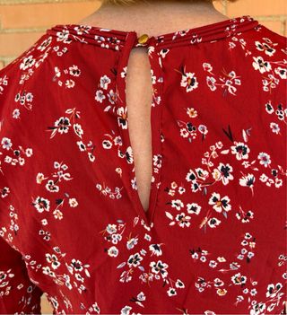 Camisa flores manga larga. Sfera