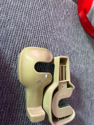 Articolo sppoggia tutto x auto