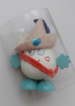 YONE. 2 figuras. NUEVO