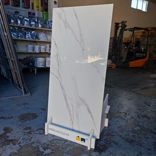 Azulejo imitación mármol pulido gran formato