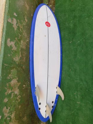 Tabla de surf wat say fibra y foam. 