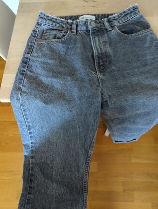 Pantalón Zara 