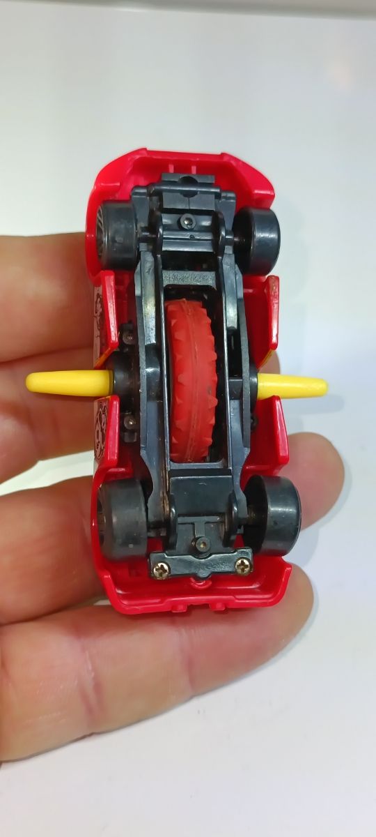 AUTO LANZADOR MAX CAR RACE 1/64