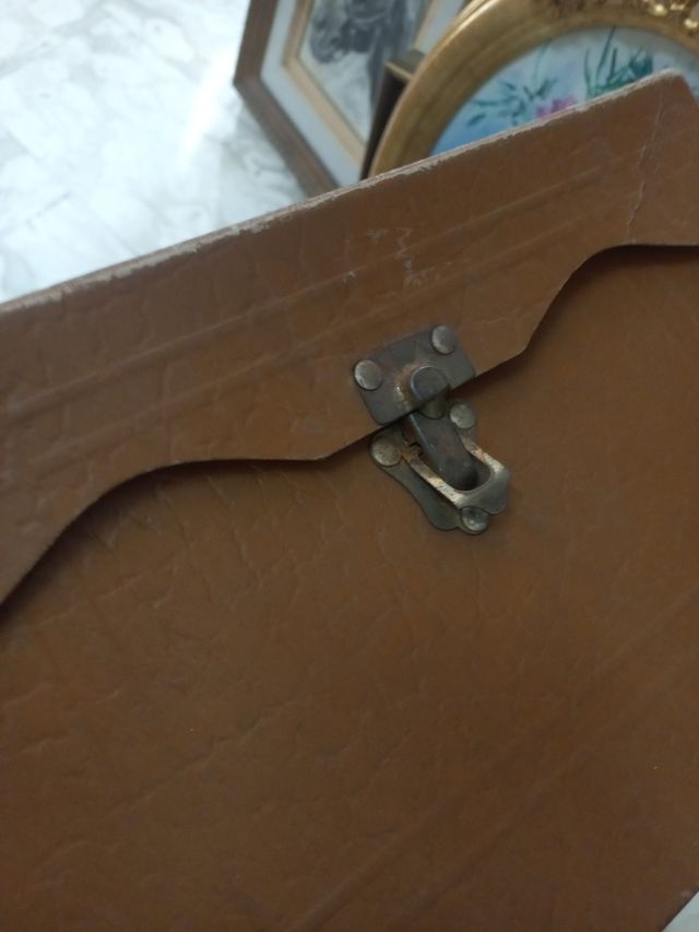 Vecchia cartella scolastica