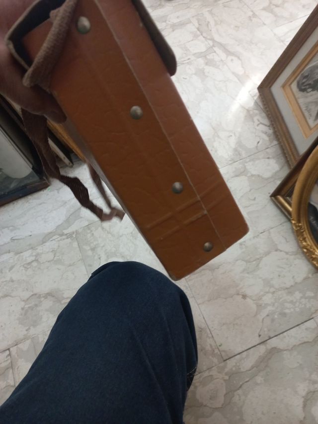 Vecchia cartella scolastica