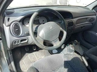 374291 faro der 770042780d renault megane 1.4 16 v