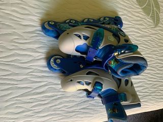 Patines talla 30 ,31, 32,33 y casco 