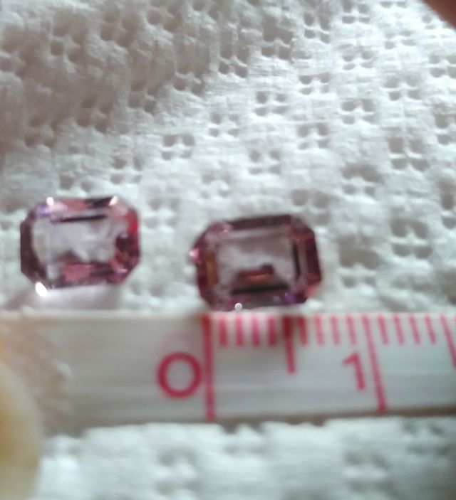 N° 2 ametiste. Pietre da incastonare