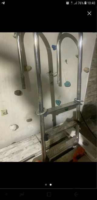 Escalera piscina