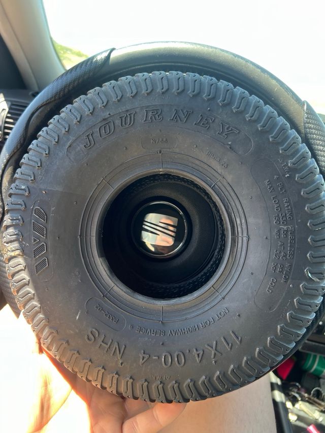 11 Neumaticos industriales NUEVOS