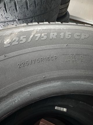 Michelin Agilis 225/75R16C