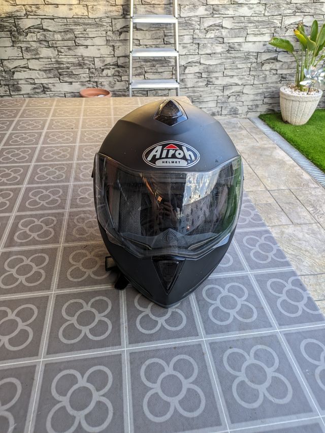 Casco da moto regolabile