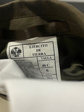 Traje militar
